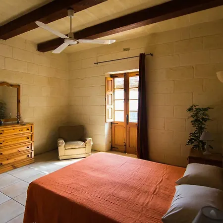 Guest house Teresa Townhouse Qala